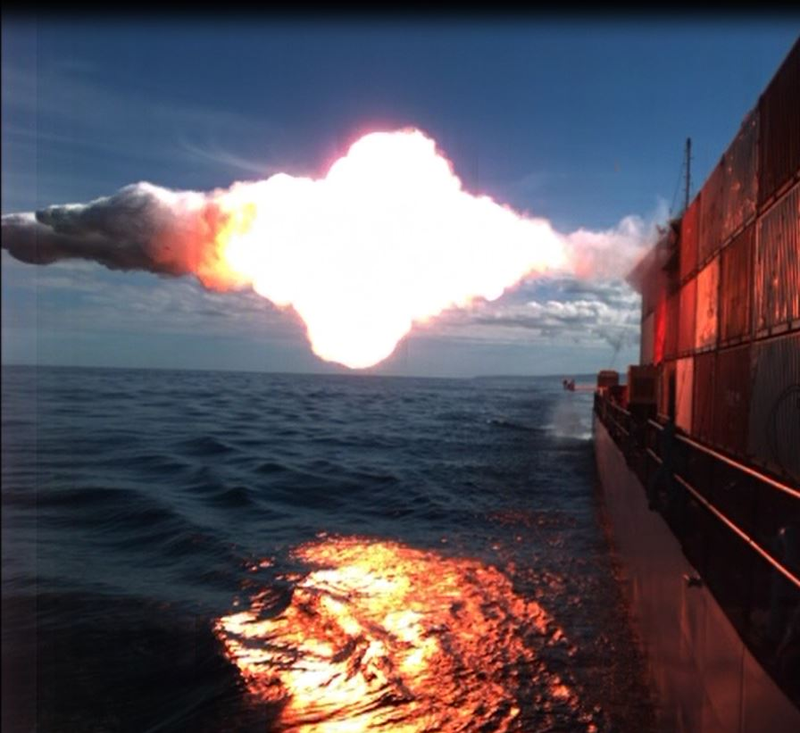 Illustration for article titled This Chase Plane's View Of A Tomahawk Striking A Ship Is Incredible